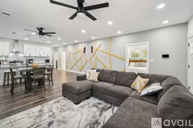 Main picture of 465 Holly St NW