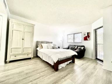 Main picture of 82 Gables Blvd
