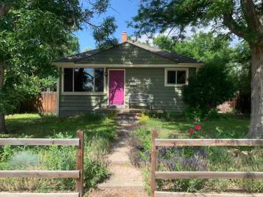 Main picture of 2497 Pierce St