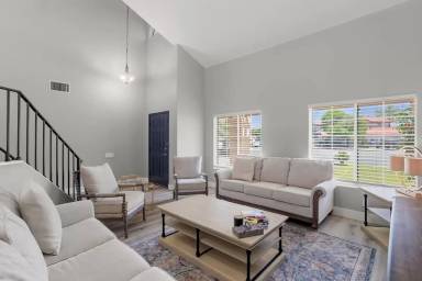 Main picture of 40605 Ventana Ct