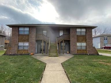 Main picture of 822 E Prairie Hill Dr