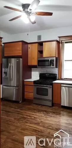 Main picture of 2627 W Walton St