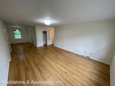 Main picture of 11 Regina Ct