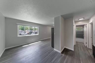 Main picture of 404 Lee St
