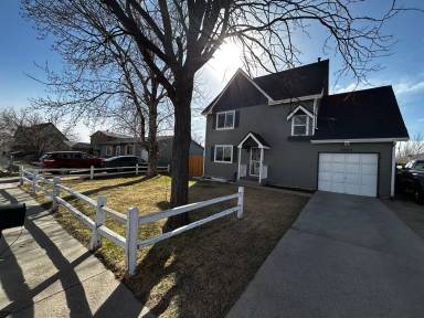 Main picture of 3464 Monica Dr W