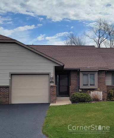 Main picture of 1943 Lakeview Dr
