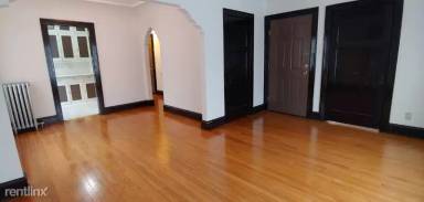 Main picture of 235 E Townsend St