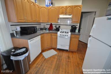 Main picture of 25 Everett St