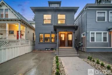 Main picture of 478 36th St