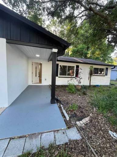 Main picture of 6149 Broken Arrow Dr