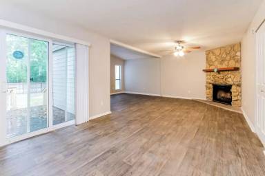 Main picture of 6911 Coleus Ct