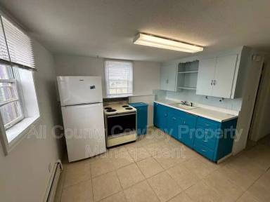 Main picture of 856 N 12th St