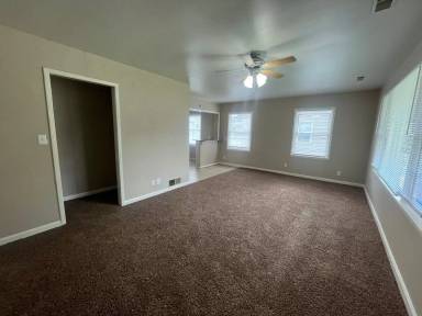 Main picture of 4311 Standish Dr