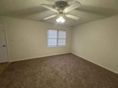 Main picture of 906 Grand Arbre Dr