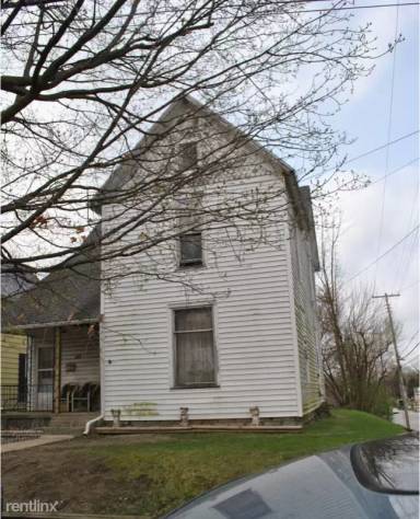 Main picture of 492 N Wabash St