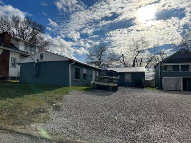Main picture of 504 34th St