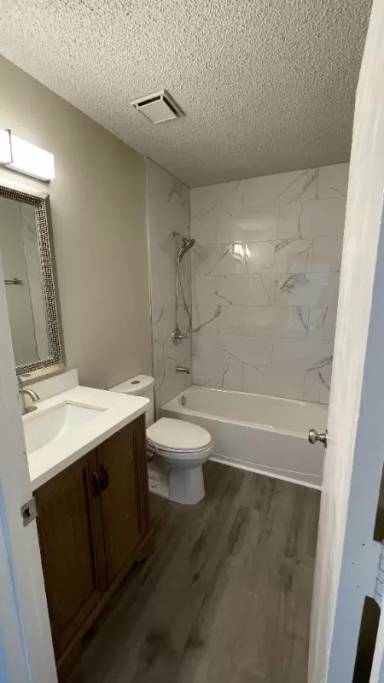 Main picture of 105 Old Trail Ct