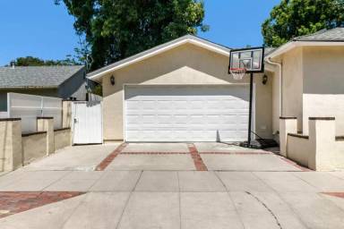 Main picture of 5163 Don Pio Dr