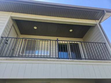 Main picture of 206 11th Ave W