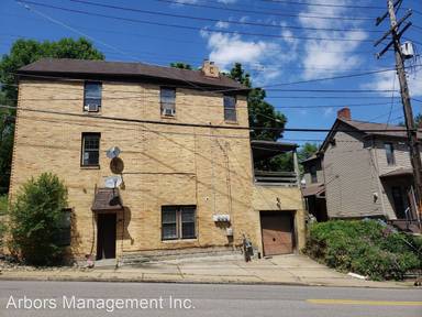 Main picture of 2419 Wenzell Ave