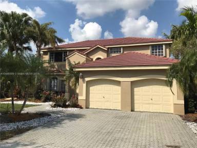 Main picture of 2793 Oakbrook Dr