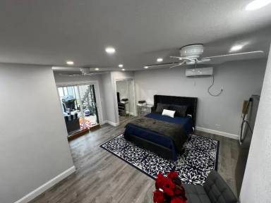 Main picture of 1133 Rainwood Cir W