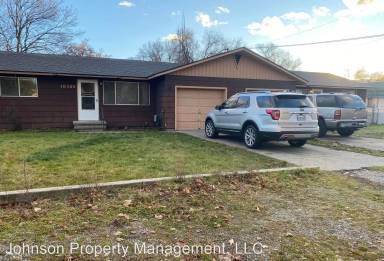Main picture of 18418 E Maxwell Ave