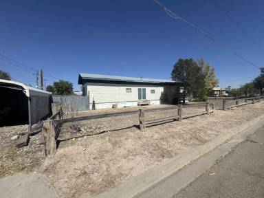 Main picture of 2300 N Prairie Ave