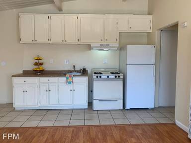 Main picture of 1401 S Catalina St