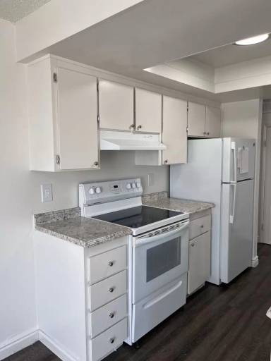 Main picture of Green Pines Apartments