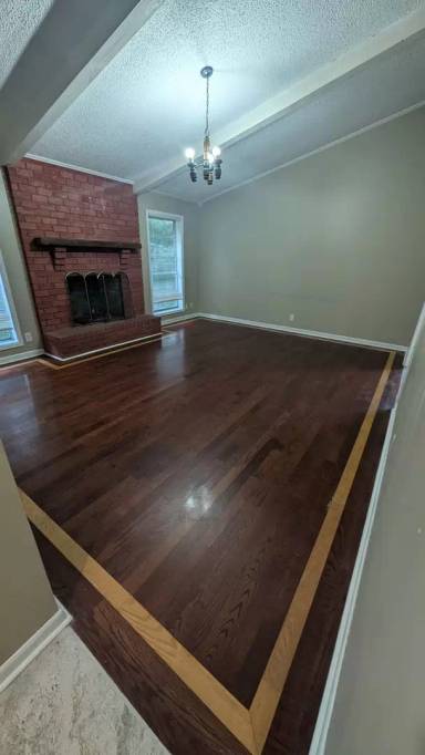 Main picture of 527 Birchwood Dr