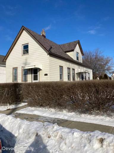 Main picture of 1302 Monroe Ave