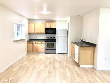 Main picture of 17119 Broadway Ave