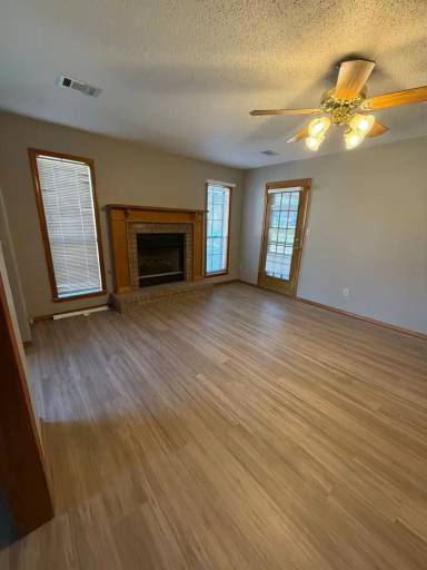 Main picture of 2407 Linda Ct