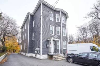 Main picture of 1012 River Rd