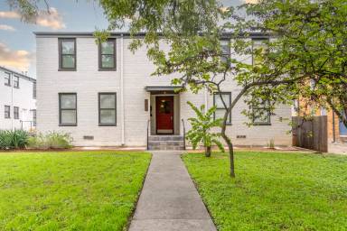 Main picture of 1710 Enfield Rd