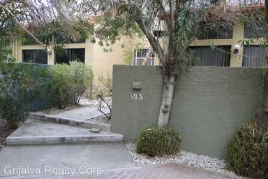 Main picture of 3101 E Corte de la Raqueta