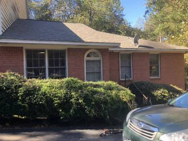 Main picture of 1346 Kent Dr