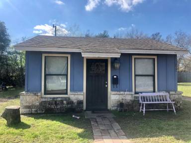 Main picture of 208 Montclair Ave