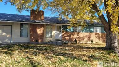 Main picture of 1160 Phelps Cir