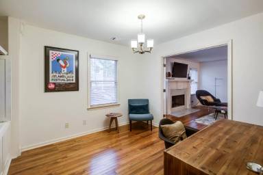 Main picture of 87 Randolph St NE