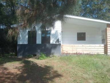Main picture of 556 Woodward Ave