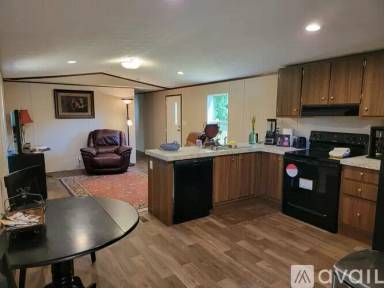 Main picture of 13 Garden Rd