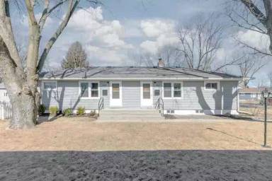 Main picture of 3853 Clover Ln