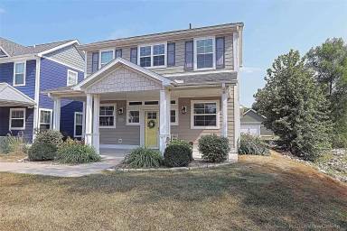 Main picture of 2584 Walden Blvd