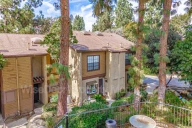Main picture of Lakeridge Whittier Condo