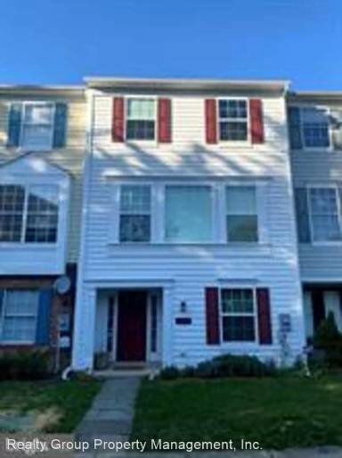 Main picture of 108 Waterland Ct