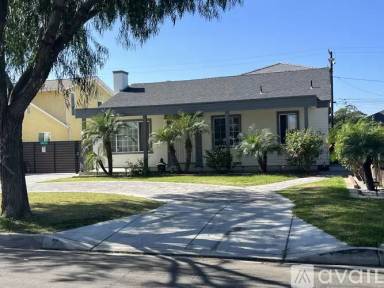 Main picture of 14721 Ryon Ave