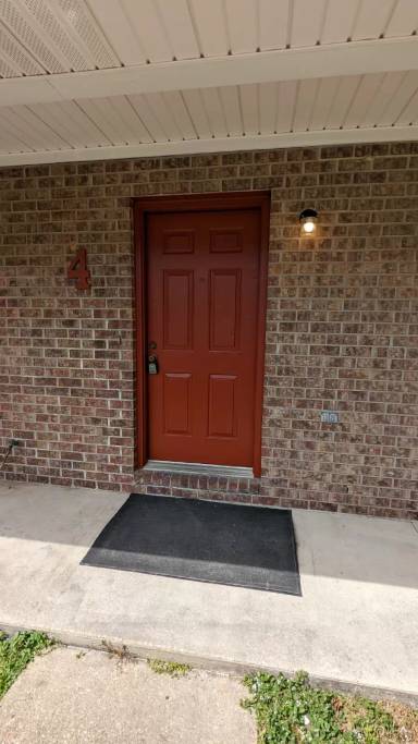 Main picture of 939 Tanager Rd