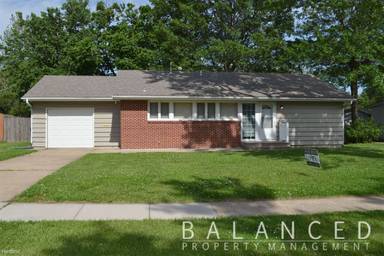 Main picture of 2418 SW Prairie Rd